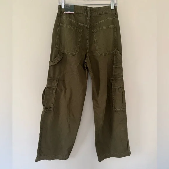 Wild Fable Mid Rise Baggy Cargo, Size 4 - Picture 4 of 6